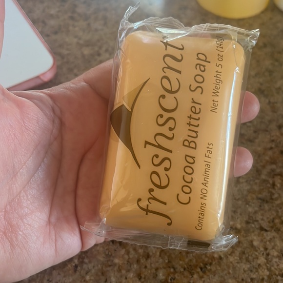Freshscent Cocoa Butter Soap 5 oz - Picture 3 of 3